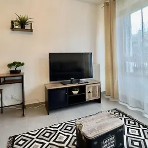 • T2 Maubant • Hostisy Appartement Villeurbanne